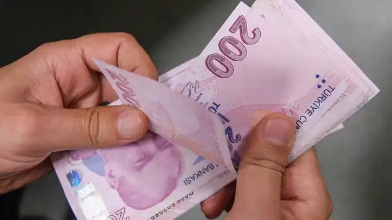 Foto - Her tahmini çıkan Özgür Erdursun, kuruşu kuruşuna rakam verdi! İşte temmuzda hesaplara yatacak en düşük emekli maaşı