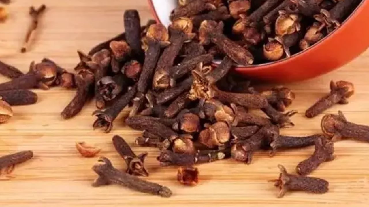 Foto - Herkes aynı soruyu soruyor: Karanfil çayı zayıflatır mı? Bir haftada 3 kilo garantili, herkes mutlaka denesin!