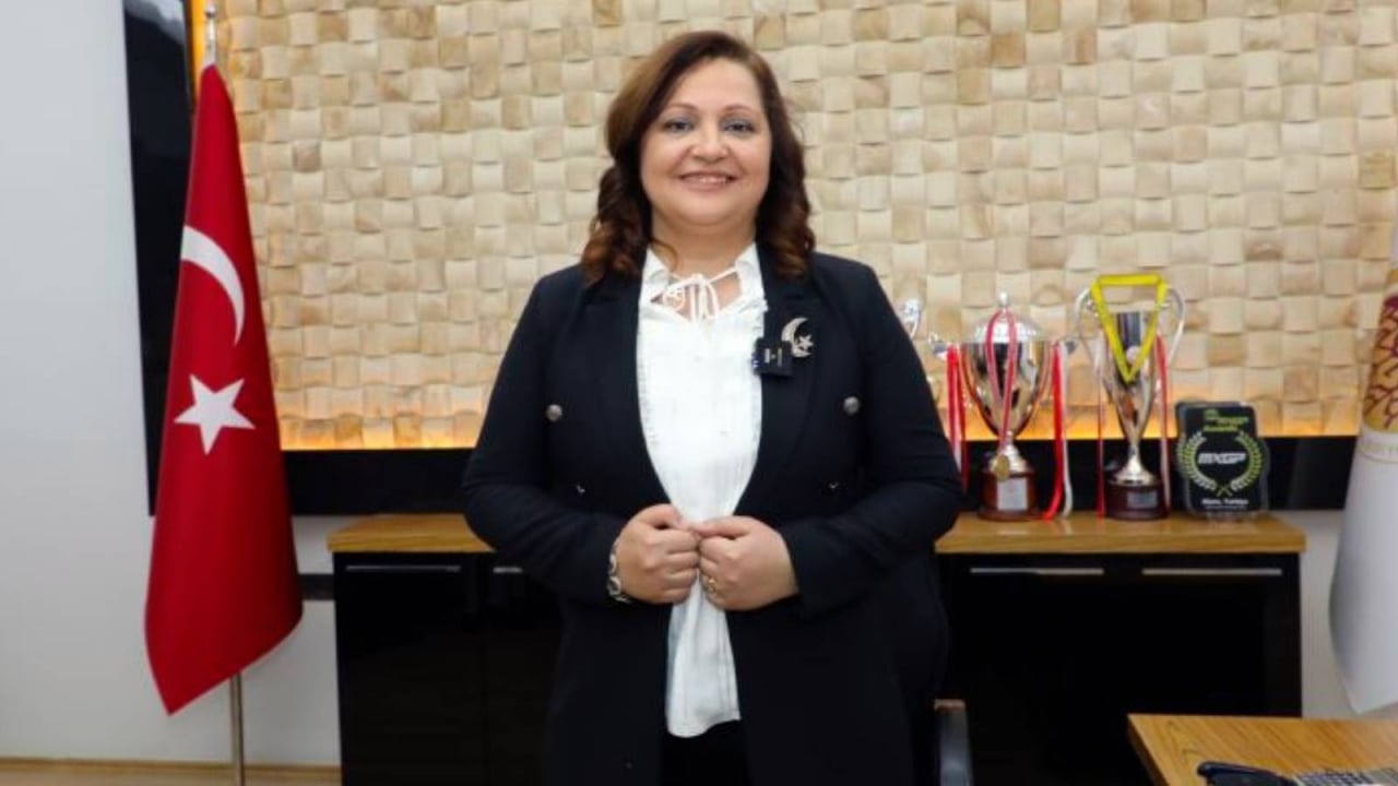 Foto - Herkes ne diyeceğini merak ediyordu! AK Parti'ye geçeceği konuşulan Burcu Köksal’dan flaş açıklama