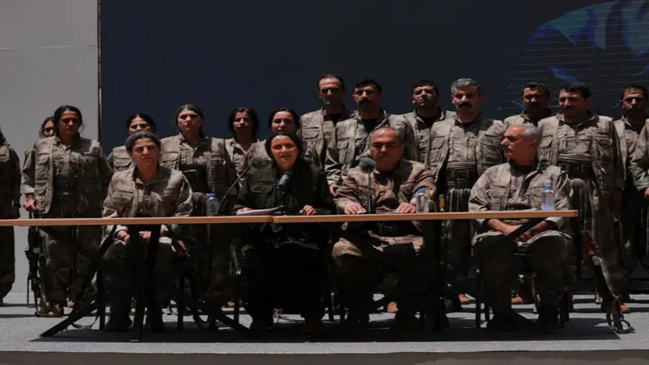 Foto - Herkes ne diyeceklerini merak ediyordu! DEM Parti’den, PKK’nın tarihi kararı sonrası ilk açıklama