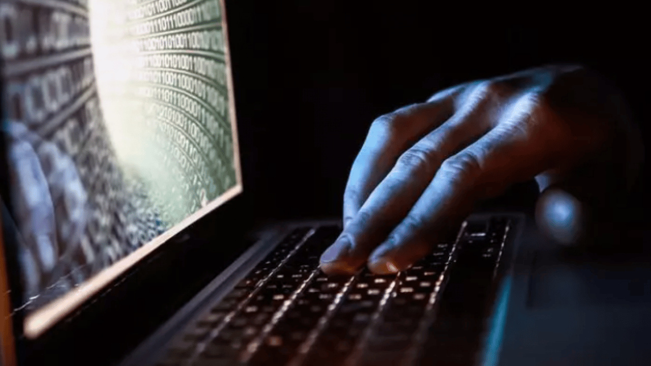 Foto - Herkes önlemini almaya başladı: 16 yaşından küçüklere cep telefonu yasak!