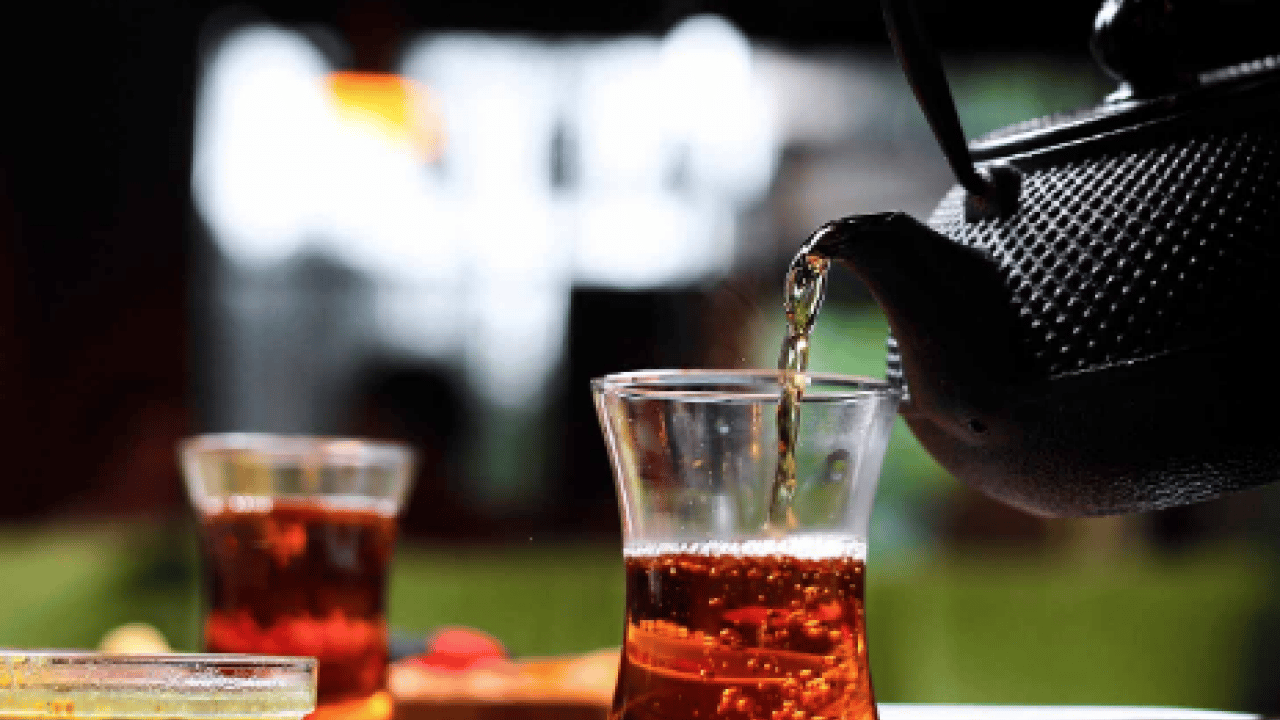 Foto - Herkes peşinde bu lezzetin ama... Araştırmaya göre düzenli çay tüketimi, yaşlı kadınlarda...