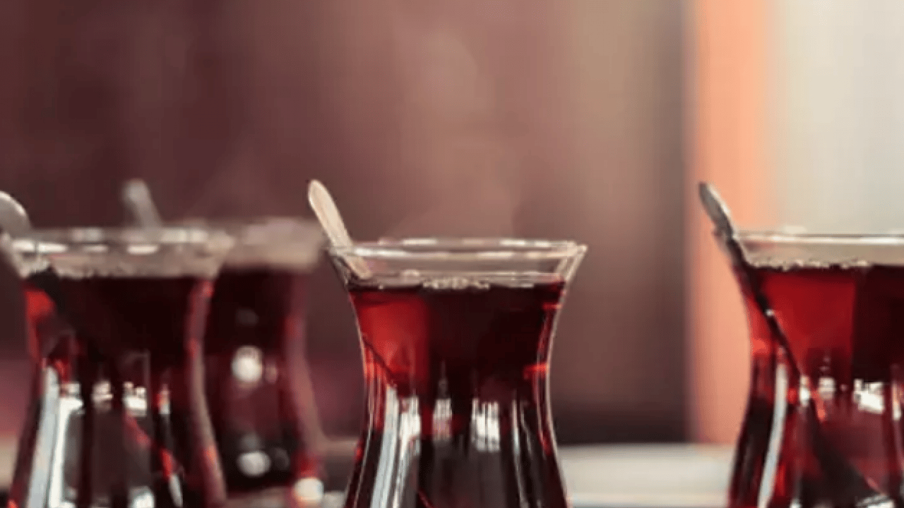 Foto - Herkes peşinde bu lezzetin ama... Araştırmaya göre düzenli çay tüketimi, yaşlı kadınlarda...