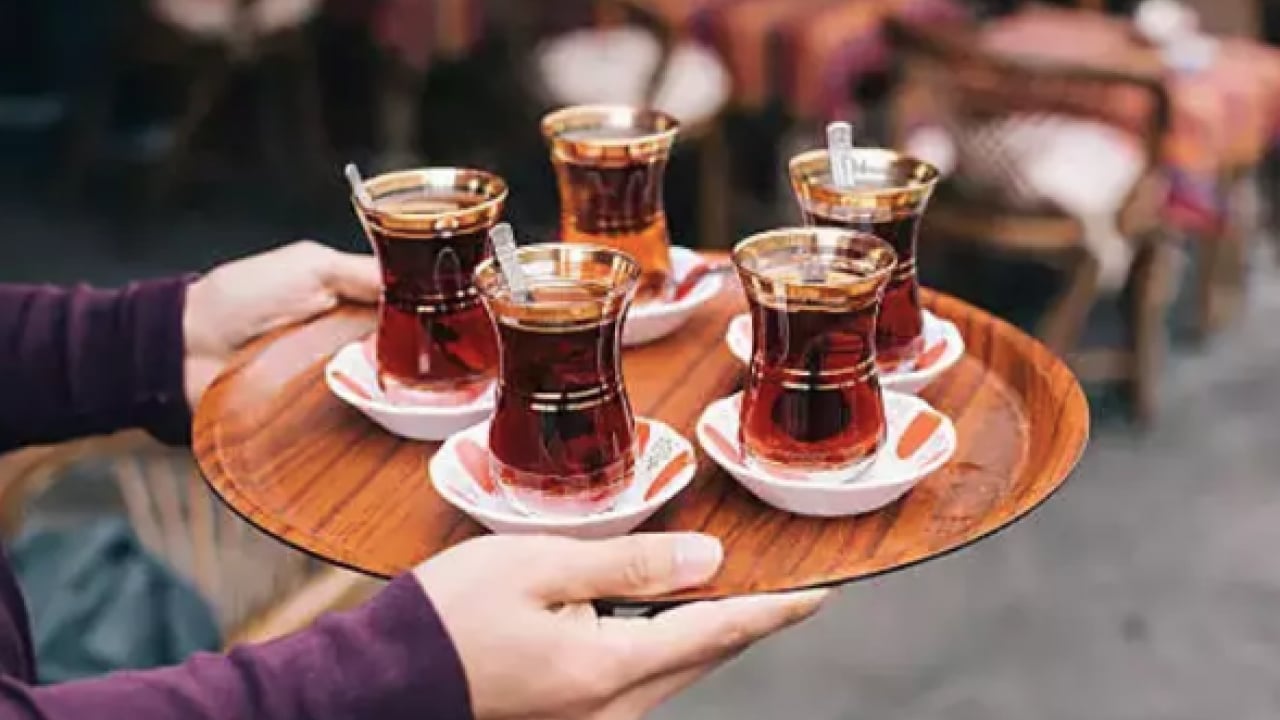 Foto - Herkes peşinde bu lezzetin ama... Araştırmaya göre düzenli çay tüketimi, yaşlı kadınlarda...