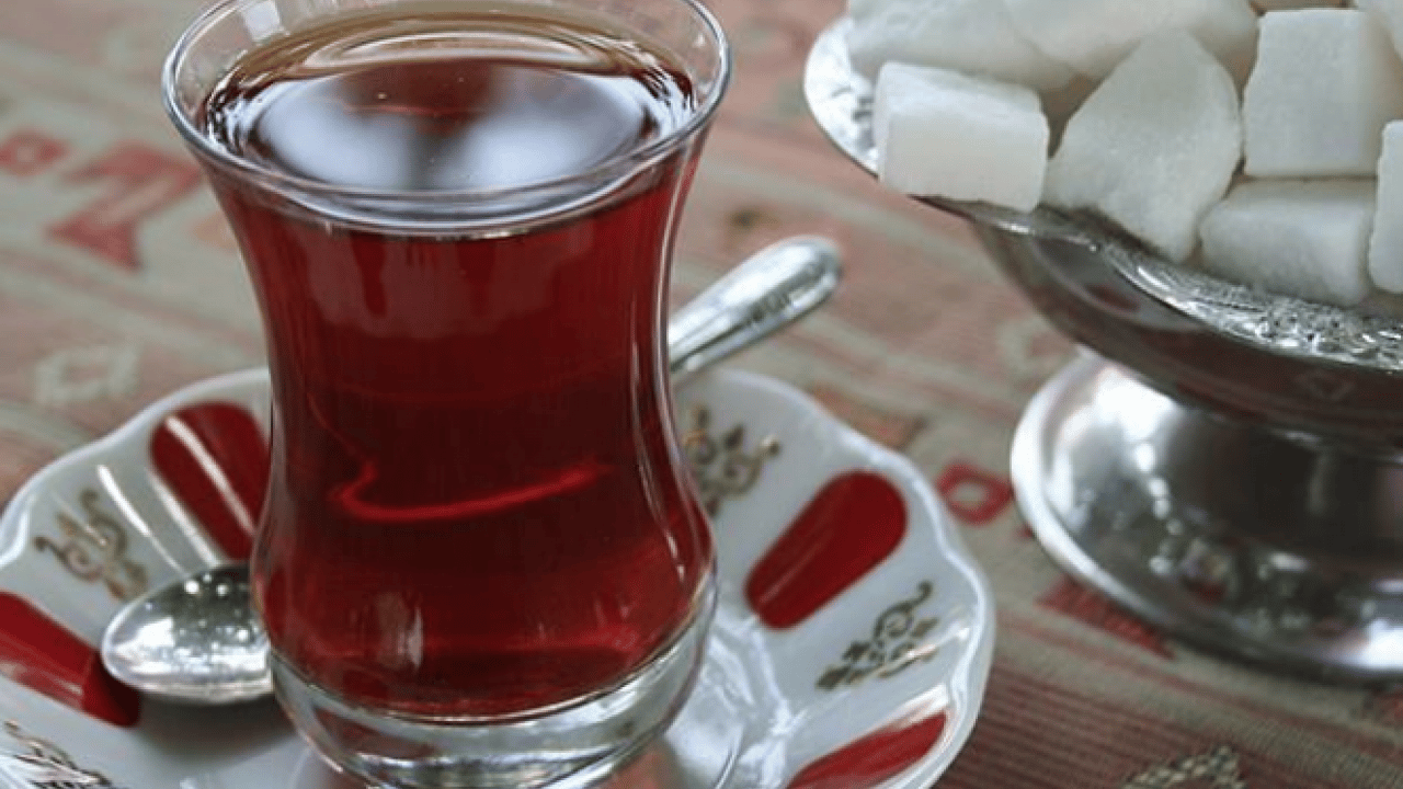 Foto - Herkes peşinde bu lezzetin ama... Araştırmaya göre düzenli çay tüketimi, yaşlı kadınlarda...