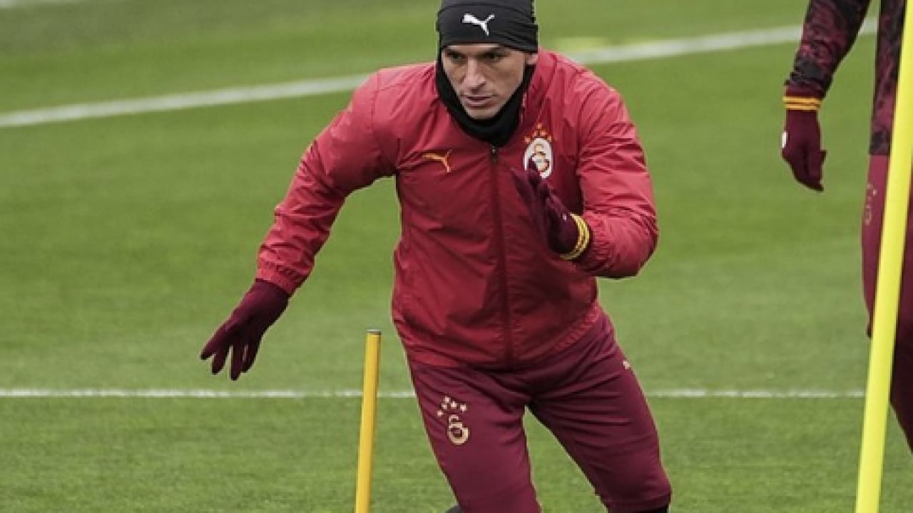 Foto - Herkes şaşkın: Ülkesine transferi isteniyordu Galatasaray yönetimi kararını verdi! Lucas Torreira...