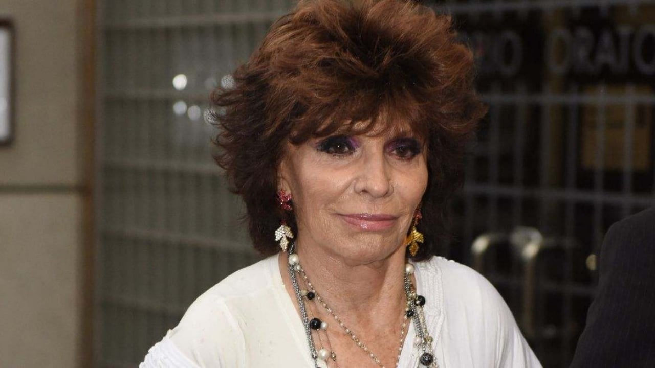 Foto - Herkes şokta! Ünlü şarkıcı, şüpheli şekilde hayatını kaybetti