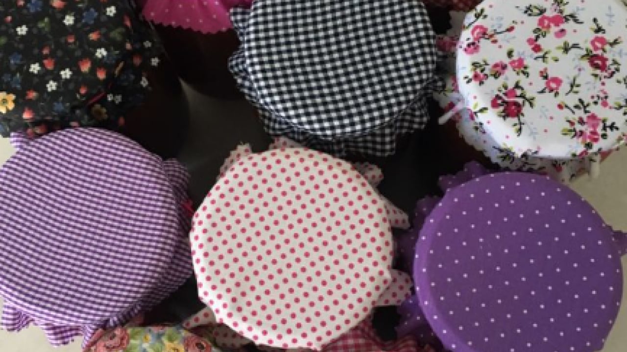 Foto - Herkes süs zannediyor! Bakın kavanozlardaki örtünün amacı neymiş!