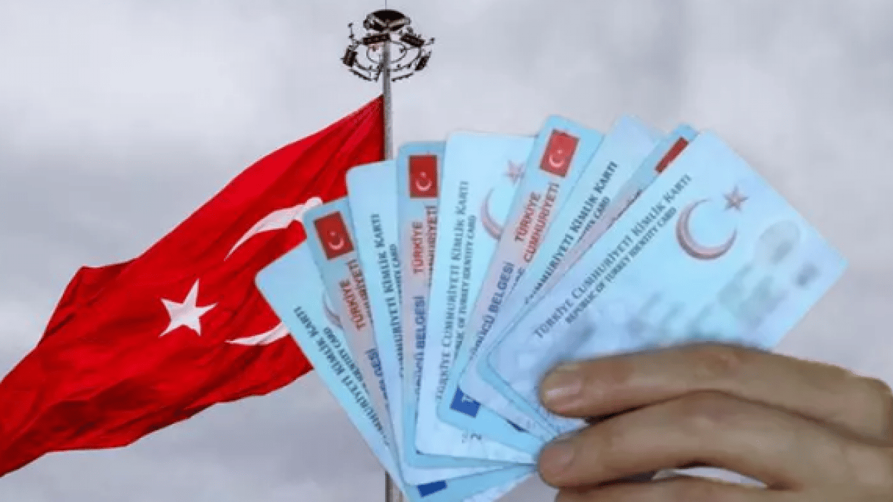 Herkesin alay konusu oldu: İşte en çok değiştirilen soyadı!