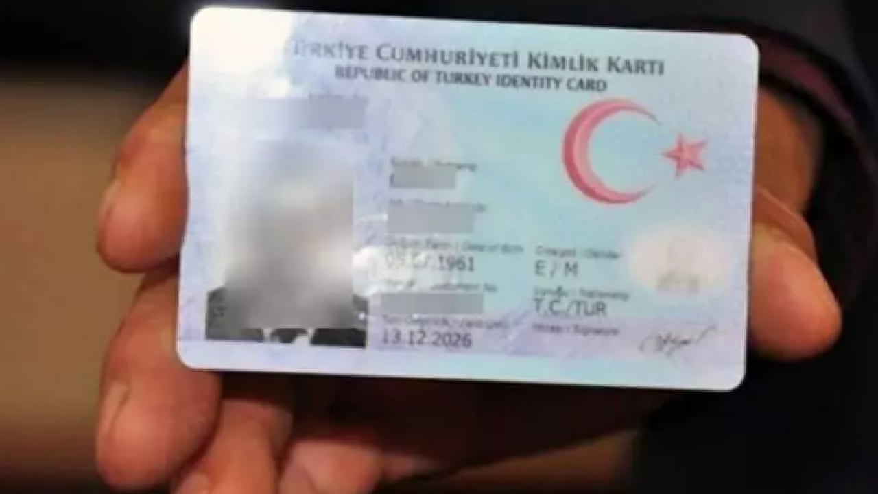 Foto - Herkesin alay konusu oldu: İşte en çok değiştirilen soyadı!