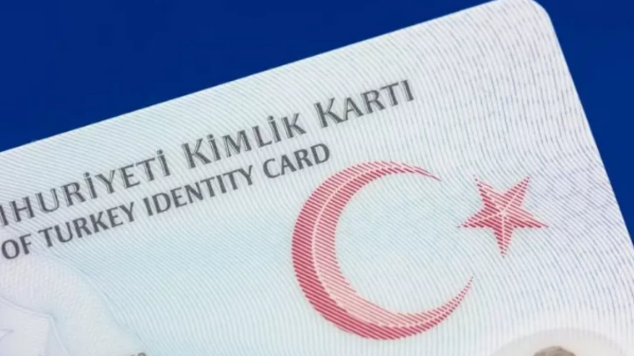 Foto - Herkesin alay konusu oldu: İşte en çok değiştirilen soyadı!