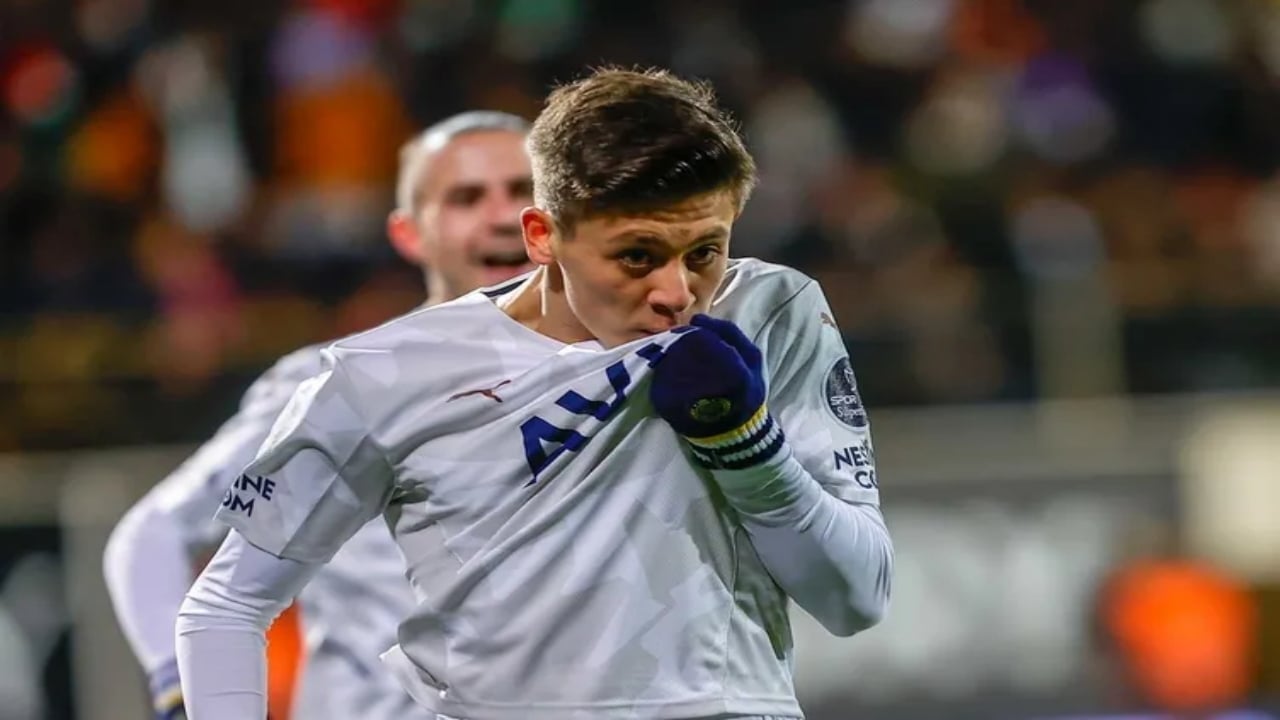 Foto - Herkesin merak ettiği liste açıklandı! İşte Türk futbol tarihinin en pahalı 10 kadrosu