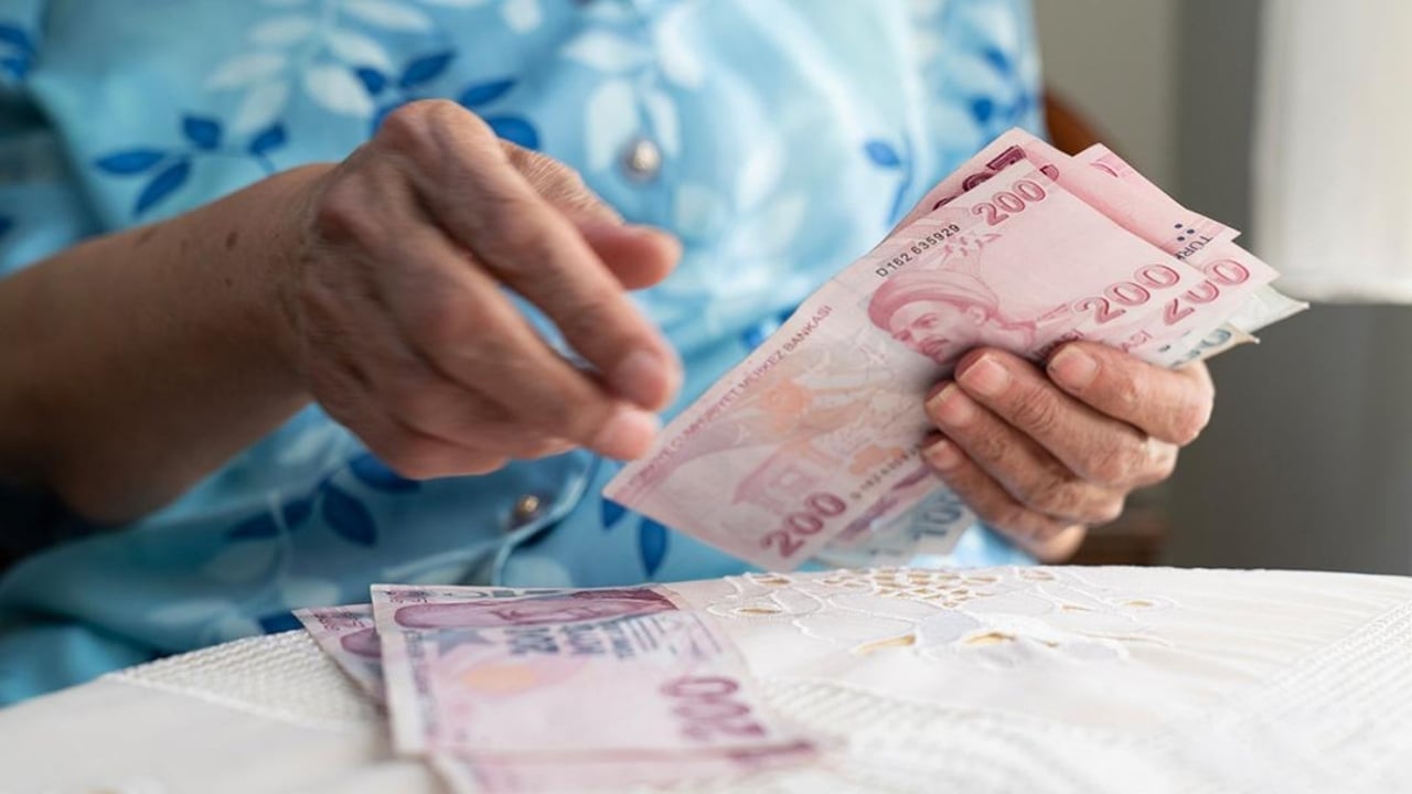 Foto - Hesaplar sil baştan yapıldı, emekli maaşları şahlanacak! Dilden dile dolaşan oran, tamı tamına yüzde 31 