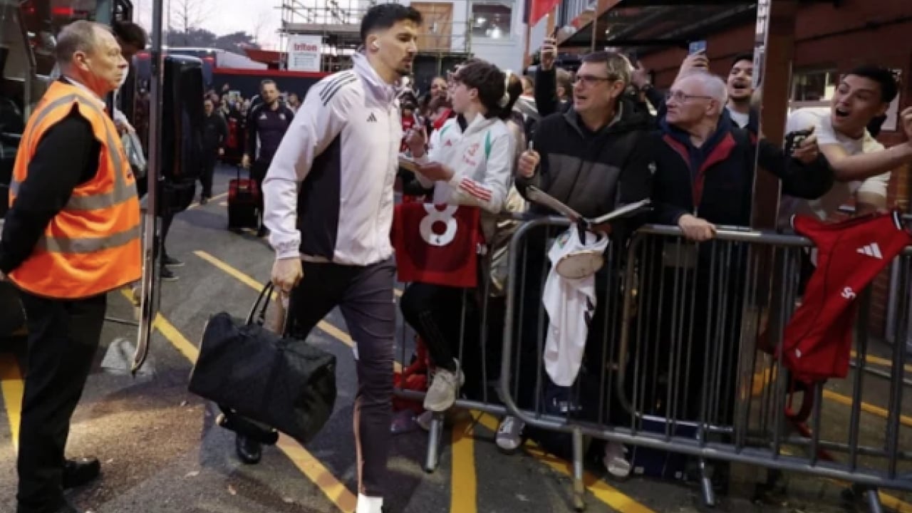 Foto - Hiç hesapta olmayan kararın açıklanması an meselesi... Beşiktaş, Altay Bayındır'la anlaşma sağladı