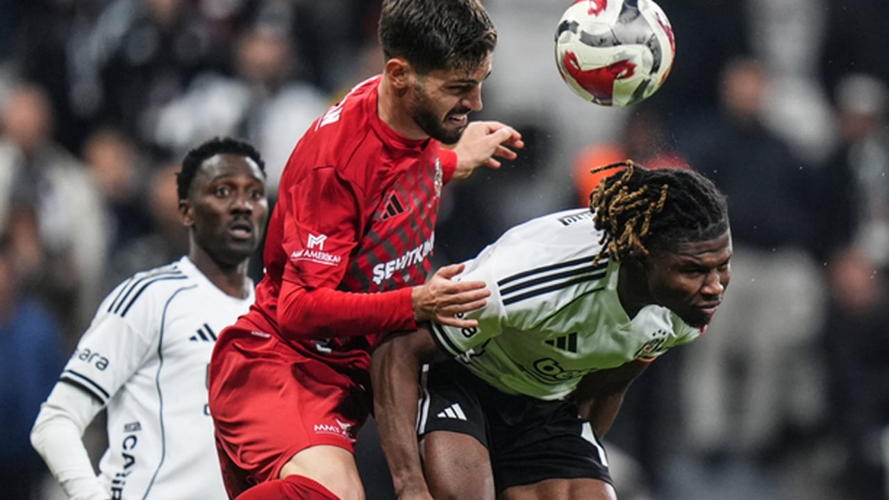 Foto - Hiç hesapta yoktu: Beşiktaş taraftarından istifa tezahüratı! Sergen Yalçın'la taraftar karşı karşıya! İstifa istediler