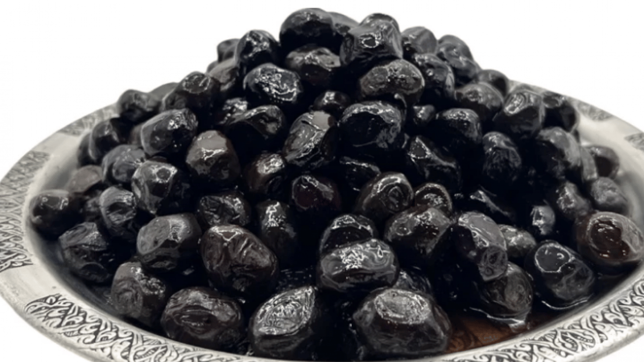 Foto - Hiçe sayan detaylar: Cam gibi parlayan siyah zeytinler aslında boya içeriyor