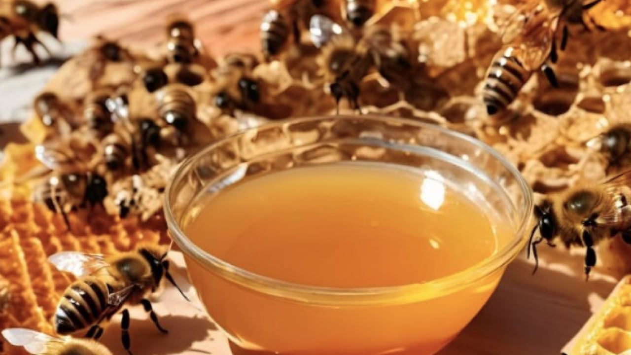 Foto - Hidroksimetil furfural adlı bir bileşik... Balı kahvaltıda mutlaka böyle tüketin!