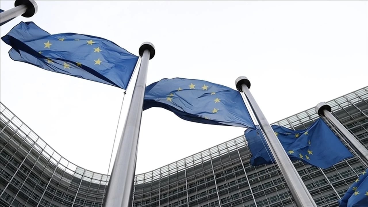 Foto - Hindistan ile AB arasında anlaşma haberi geldi: Otomobil vergileri en az ne kadar olacak? 