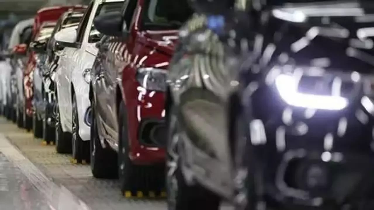 Foto - Hindistan ile AB arasında anlaşma haberi geldi: Otomobil vergileri en az ne kadar olacak? 