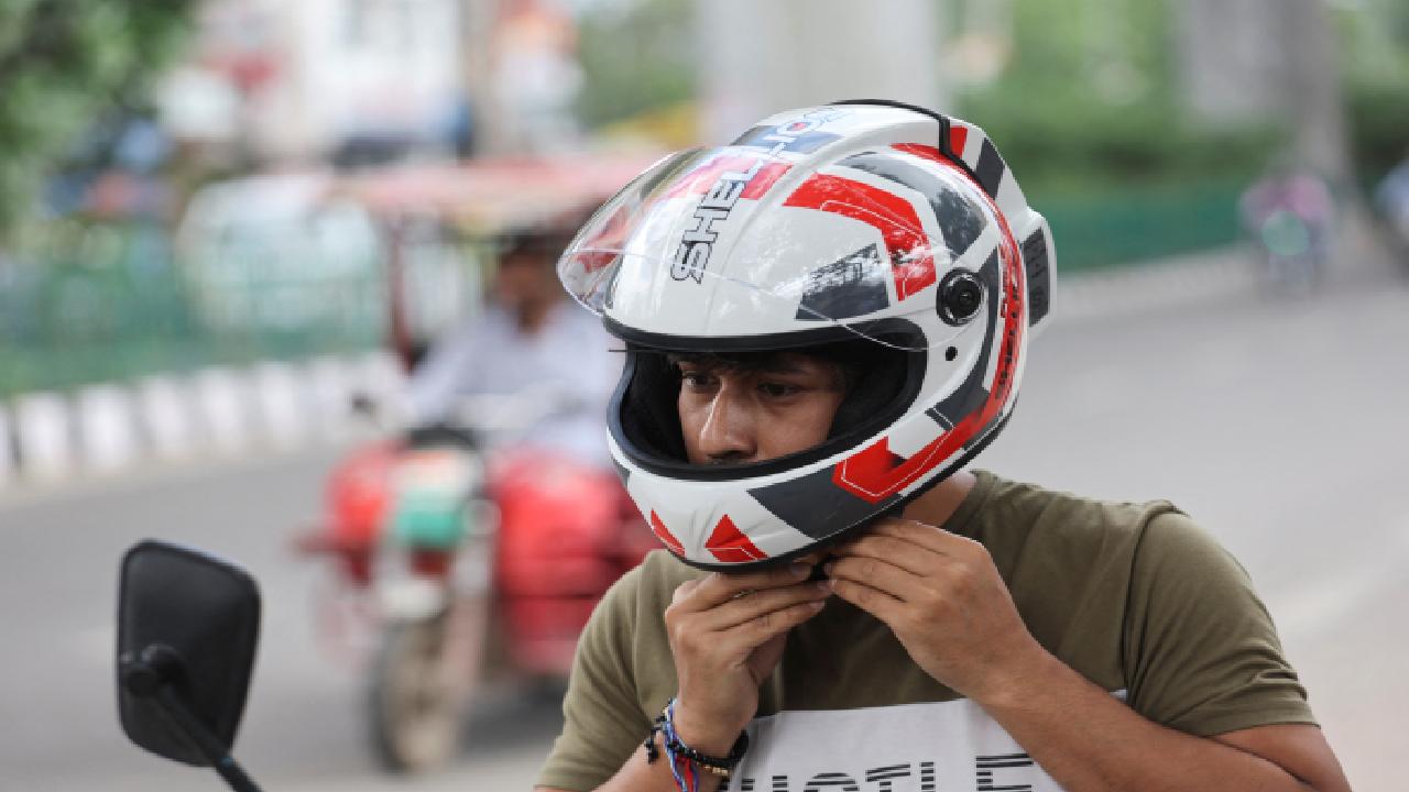 Foto - Hindistan'da kuyumcularda burka maske ve kask yasağı