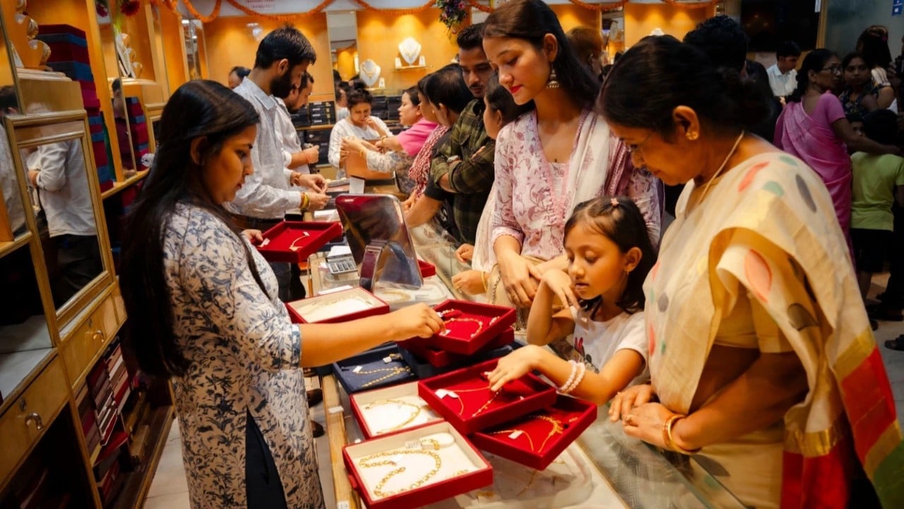 Foto - Hindistan'da kuyumcularda burka maske ve kask yasağı