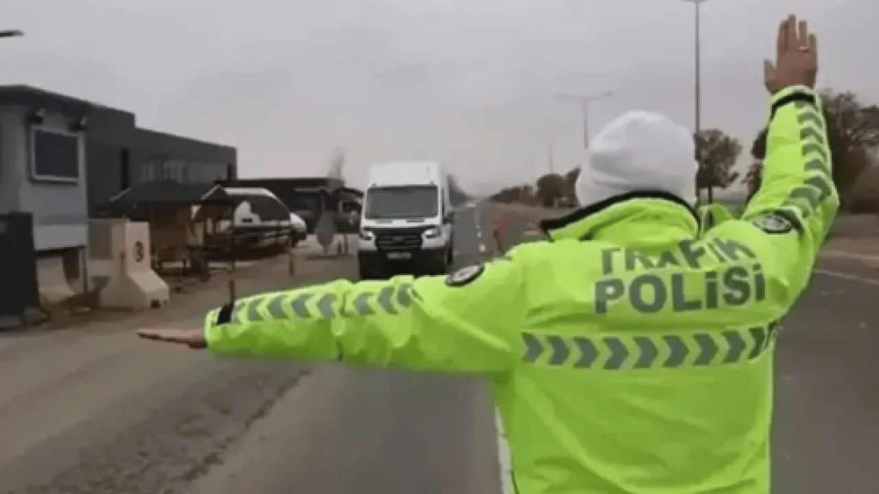 Foto - Hız sınırı toleransı kalkmıştı: Yeni cezaları duyanlar küçük dilini yuttu!