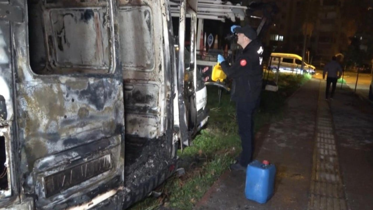 Foto - Hızlı kundakçı bulduğunu yaktı!