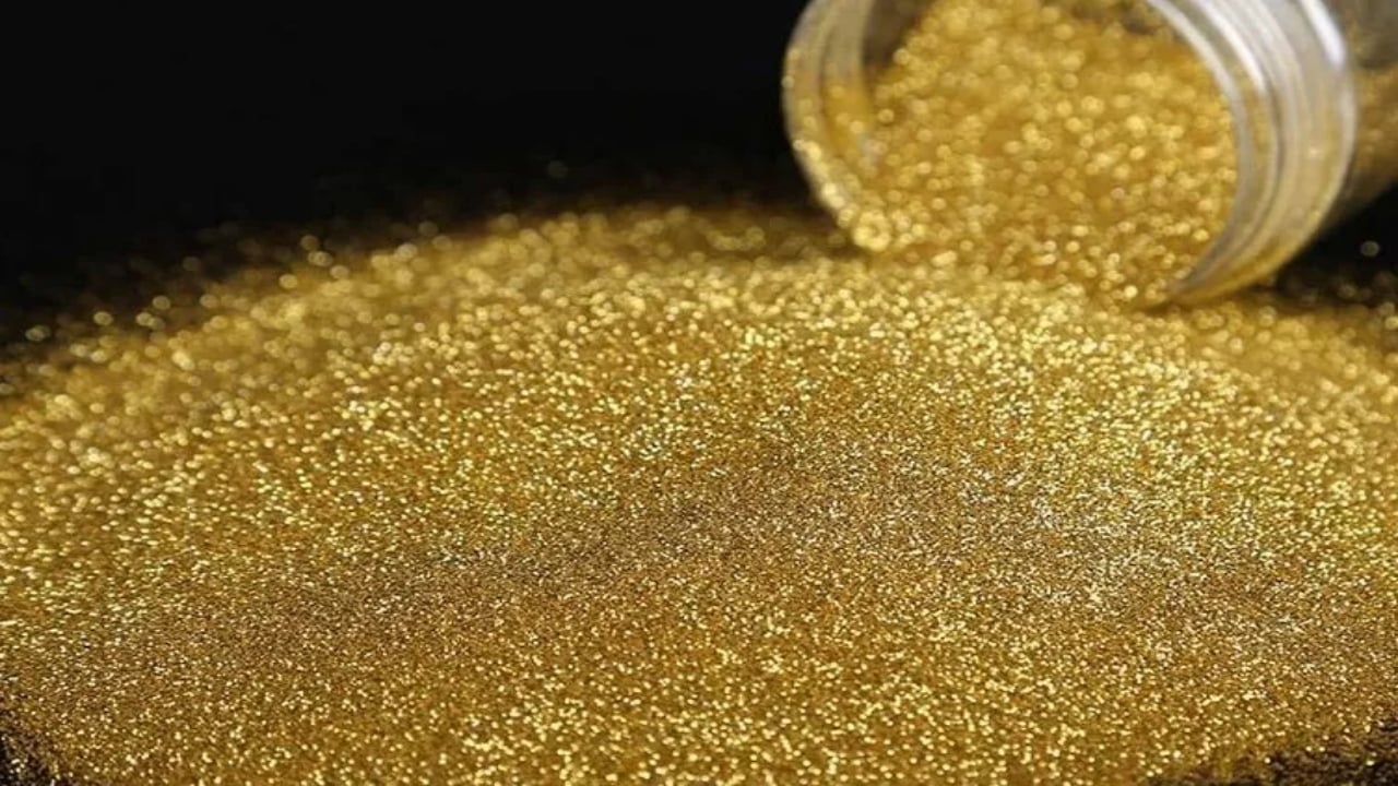 Foto - Hobi diye başladı, İstanbul’un göbeğinde saatte 2 gram altın çıkardı! Dereleri karış karış arıyor, haftada tam 13 gram buluyor