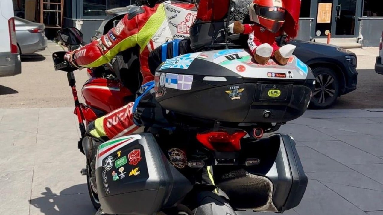 Foto - Hollanda'dan Umre yolculuğu İki teker üzerinde binlerce kilometre yol yaptılar