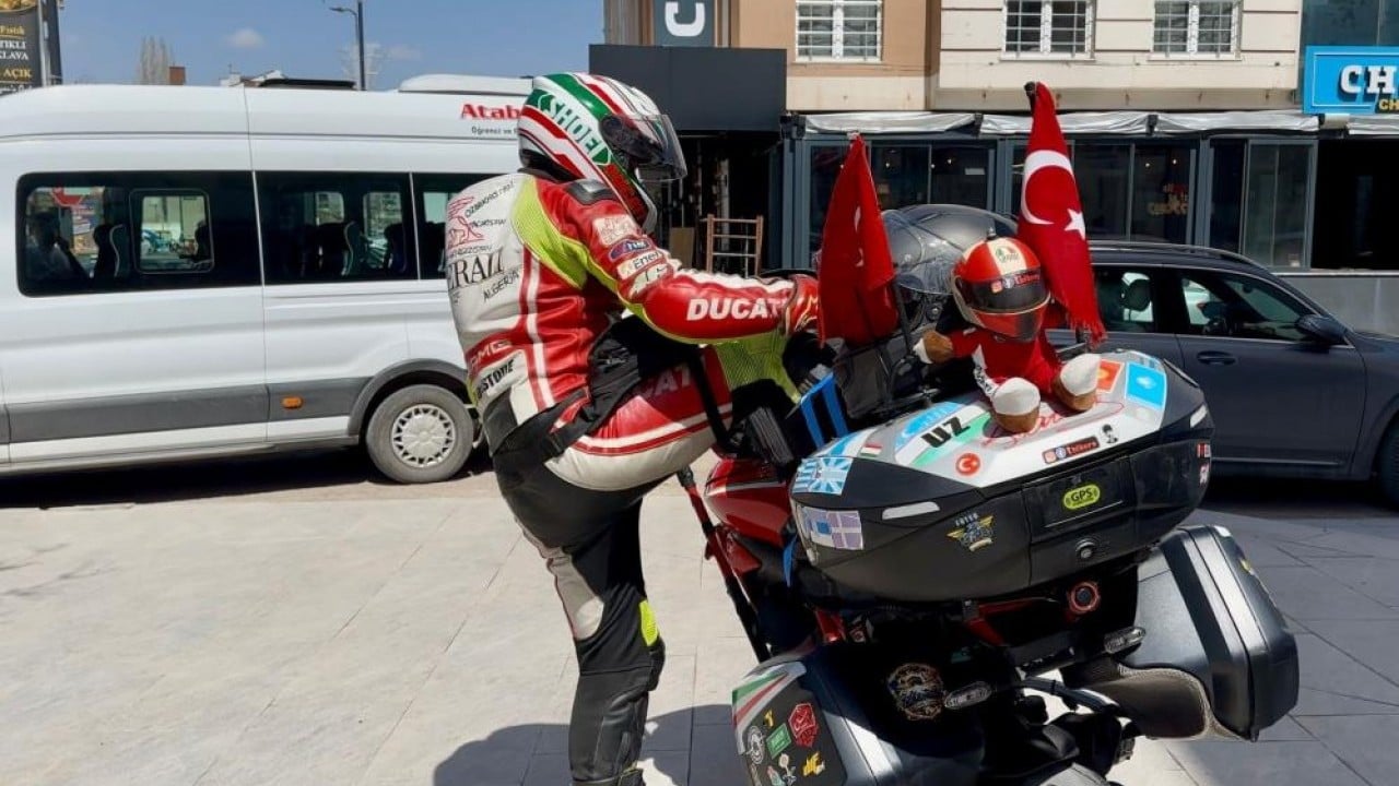 Foto - Hollanda'dan Umre yolculuğu İki teker üzerinde binlerce kilometre yol yaptılar