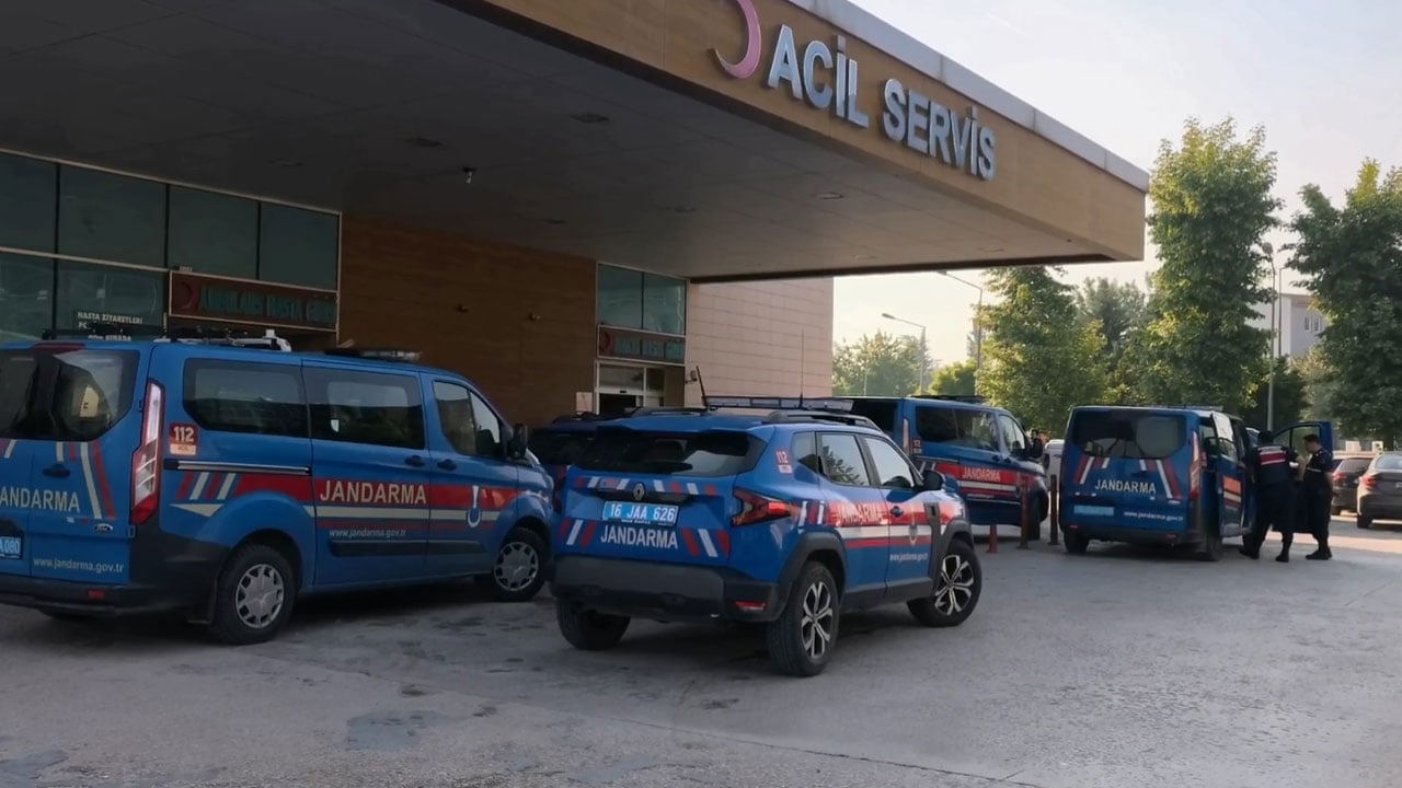 Foto - Horoz dövüşüne jandarma baskını! Bahis oynayan 50 kişiye kesilen ceza dudak uçuklattı