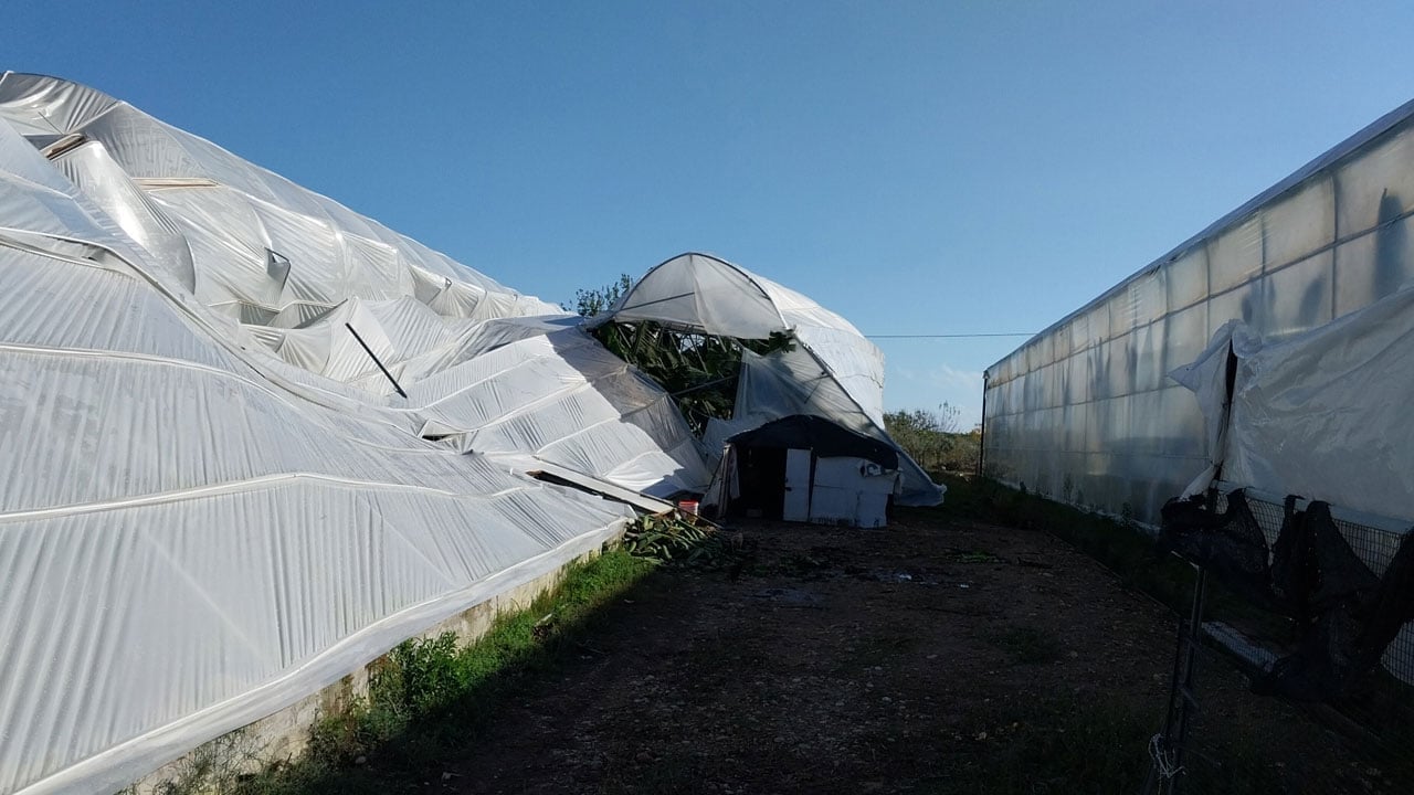 Foto - Hortum felaketi! 40 dönümlük serada 10 milyonu aşan zarar