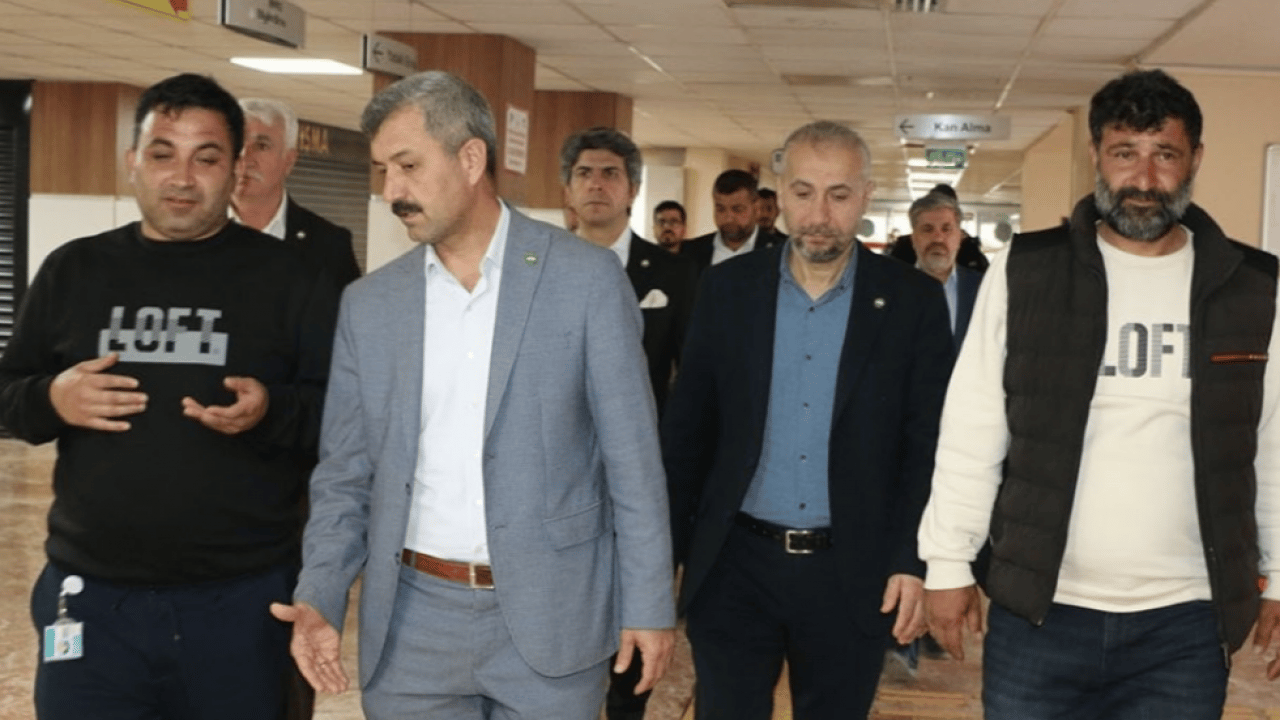 Foto - HÜDA PAR heyeti Siverek’te okul saldırısında yaralananları ziyaret etti