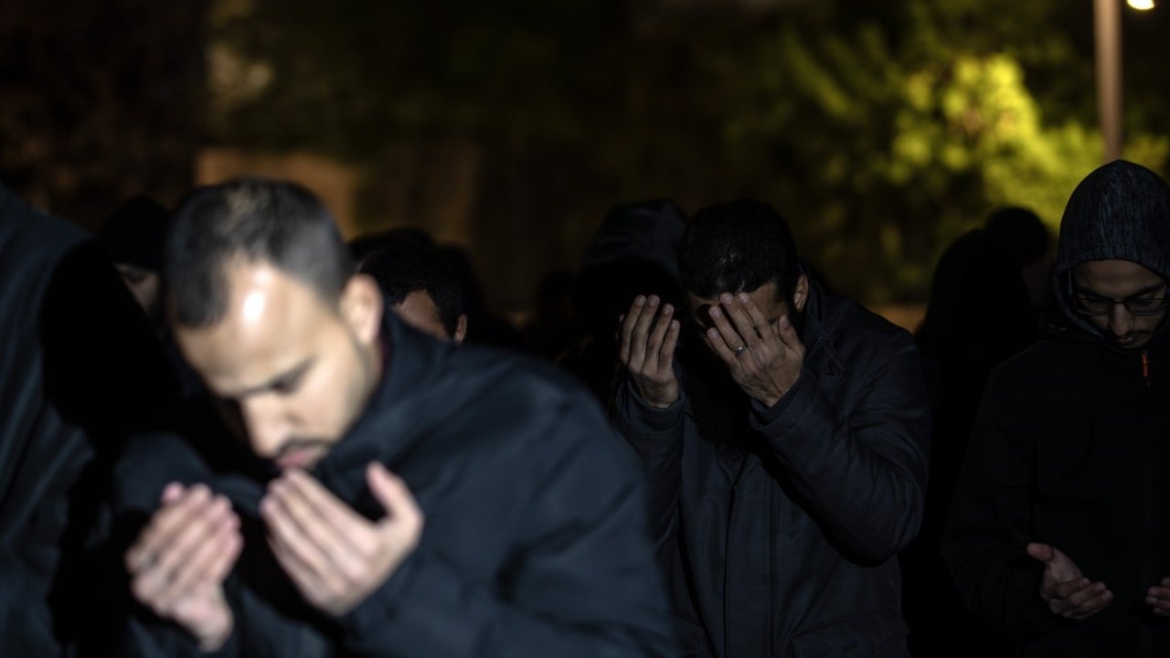 Foto - HÜDA PAR: Mescid-i Aksa’yı ibadete kapatmak İslam ümmetine karşı açık bir savaş ilanıdır