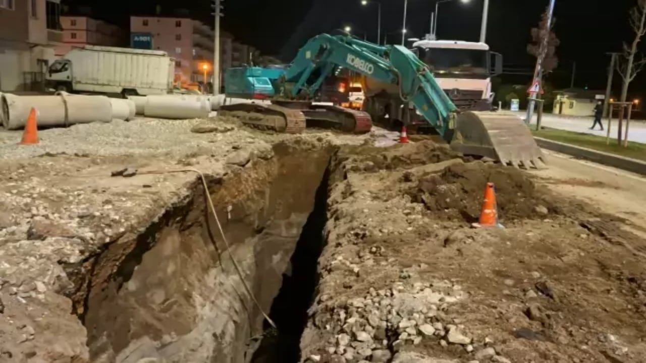 Foto - Hurdaya dönen araçtan çıktı, ilk sözü şaşkına çevirdi