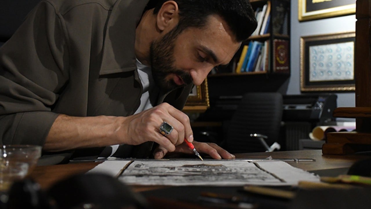 Foto - İbadete kapatılan Mescid-i Aksa'yı kağıda nakşediyor