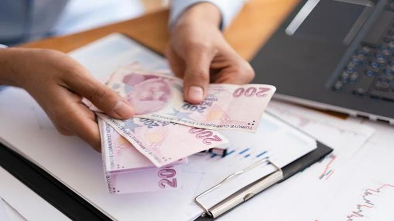 Foto - IBAN’la para gönderenler dikkat: 15 Mart’ta başlıyor, şartı sağlamayanın işlemi iptal