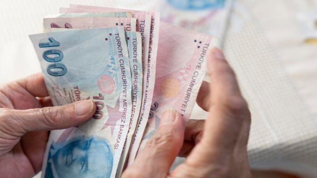 Foto - IBAN’la para gönderenler dikkat: 15 Mart’ta başlıyor, şartı sağlamayanın işlemi iptal