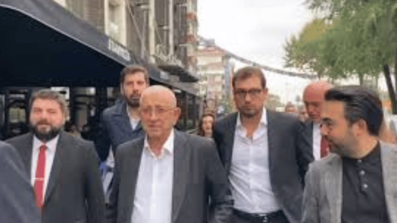 Foto - İBB'ye yolsuzluk soruşturmasında yeni gelişme: Ekrem’in babası Hasan İmamoğlu’na 4 daire rüşvet verildi! Eski istihbaratçı Orakoğlu anlattı