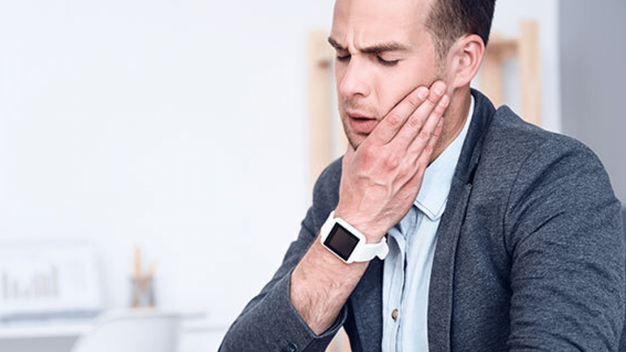 Foto - İbn-i Sina asırlar öncesinden taktiği vermiş: Bir kez sürünce diş ağrısı kesiliyor!