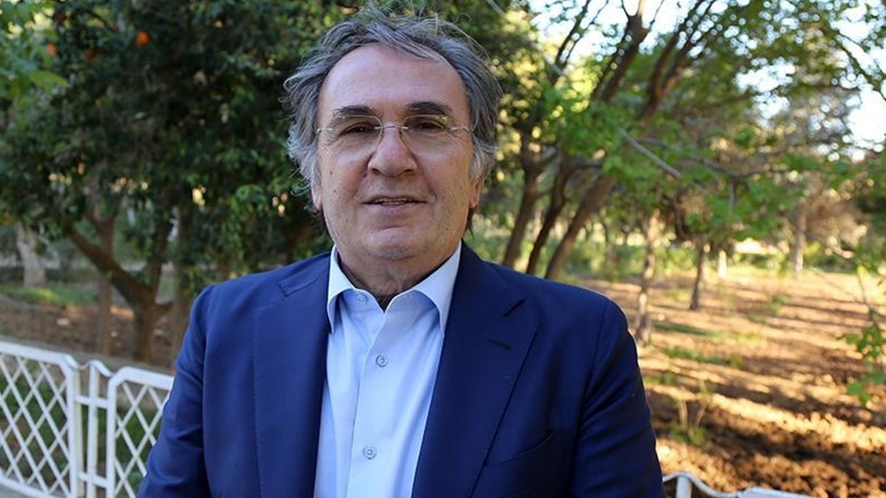 İbrahim Saraçoğlu ısrarla öneriyor! En faydalı pekmez türü oymuş! Onlarca pahalı ilaçları çöpe attıracak! Tam bir doğal şeker 