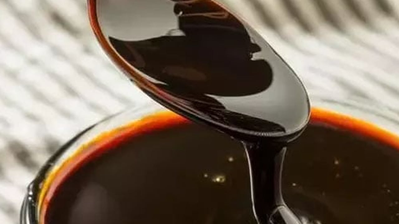 Foto - İbrahim Saraçoğlu ısrarla öneriyor! En faydalı pekmez türü oymuş! Onlarca pahalı ilaçları çöpe attıracak! Tam bir doğal şeker 