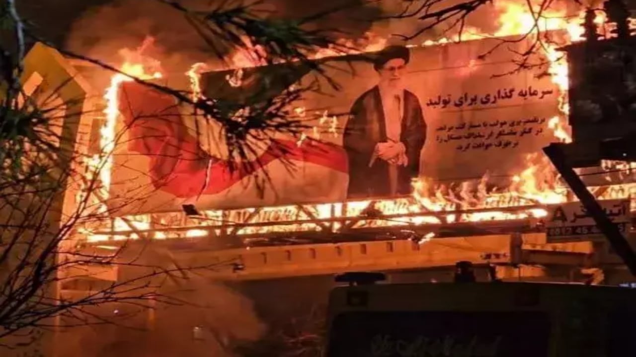 Foto - İç savaşa doğru gidilirken sıcak gelişme! Hiç kimse önemsemedi, İran’da işler iyice rayından çıktı