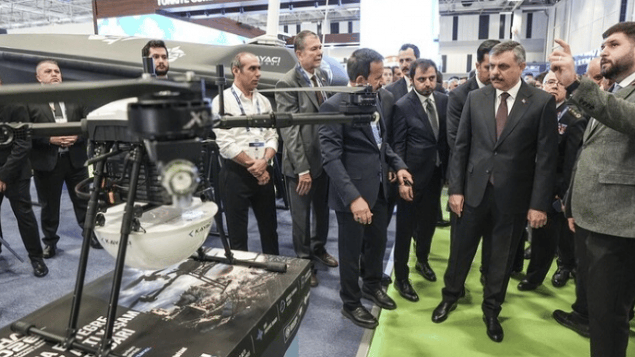 Foto - İçişleri Bakanı Çiftçi, SAHA 2026'yı ziyaret etti