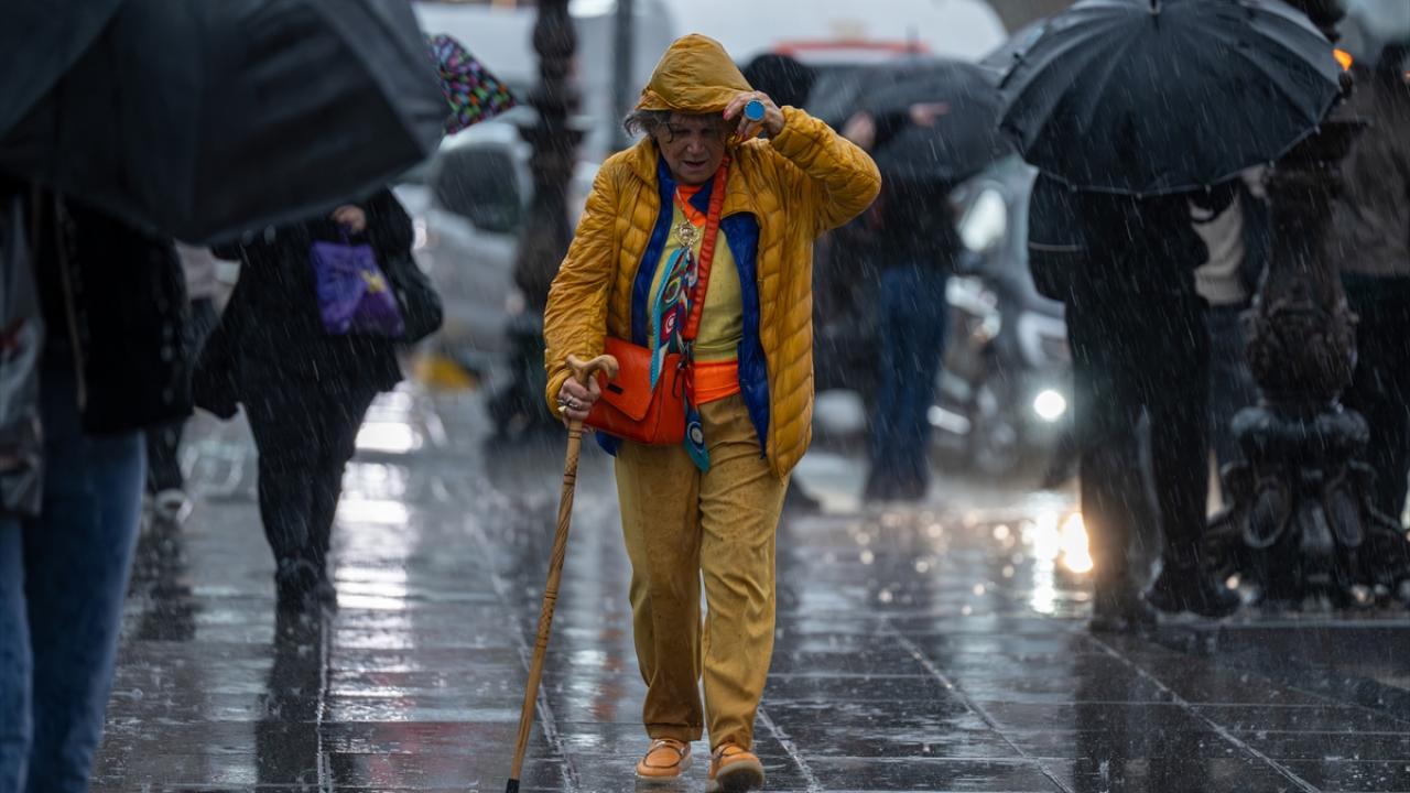 Foto - İçişleri Bakanlığı duyurdu! 10 il için ‘sarı’ kodlu meteorolojik uyarı