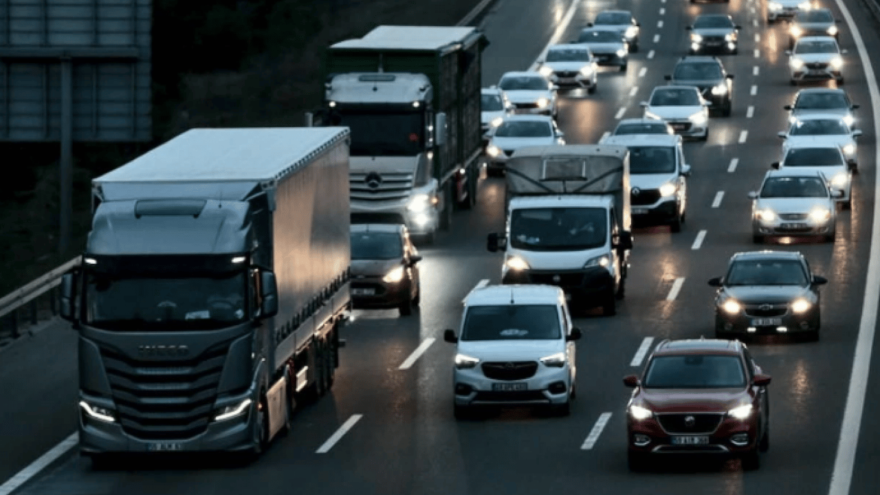 Foto - İçişleri Bakanlığı duyurdu! Ramazan Bayramı trafiği için yeni düzenleme
