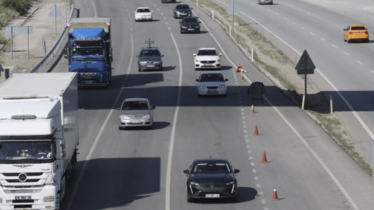 Foto - İçişleri Bakanlığı duyurdu! Ramazan Bayramı trafiği için yeni düzenleme