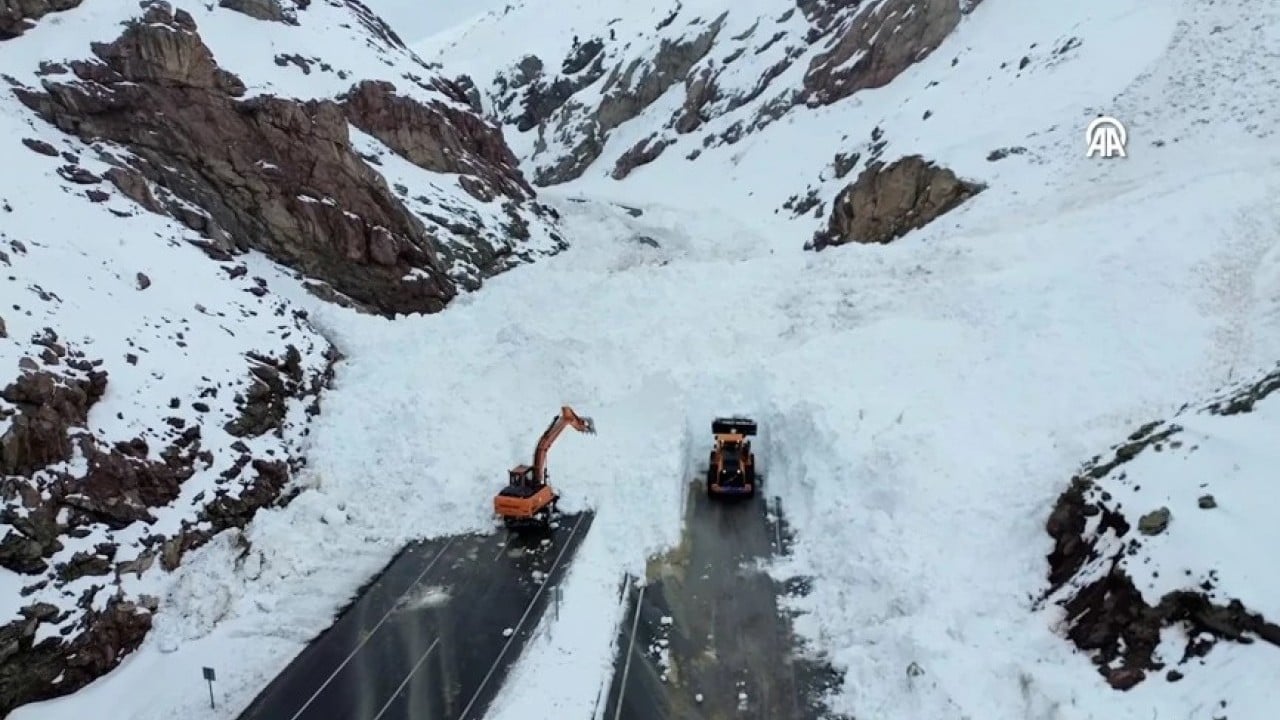 İçişleri Bakanlığı uyardı Anadolu'da sel, su baskını ve çığ alarmı