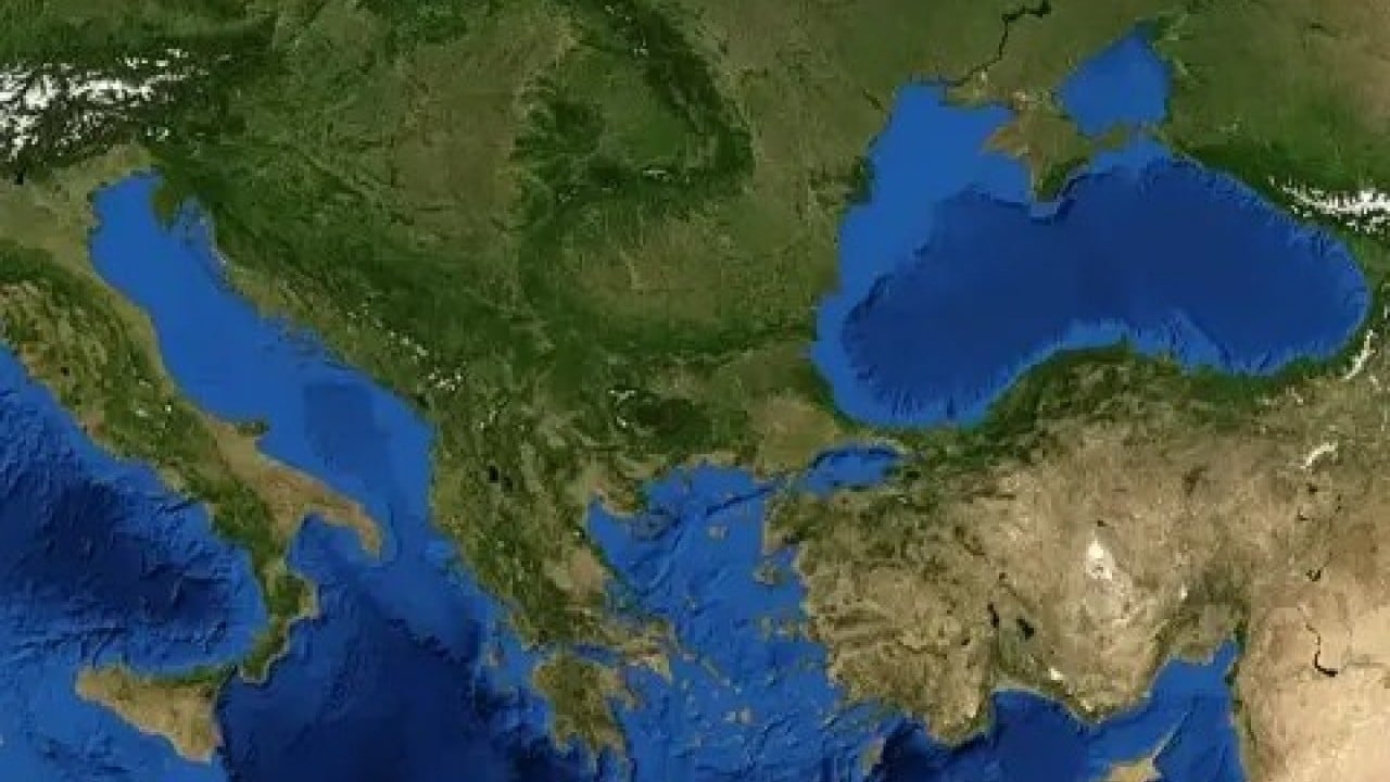 Foto - İHA'lar peş peşe gönderildi! Böyle duyurdular: Dikkat Osmanlı geri döndü