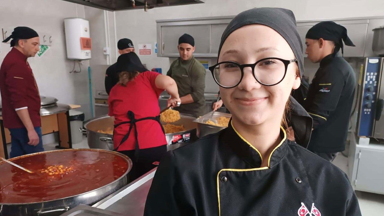 Foto - İhtiyaç sahipleri için seferberlik! Lise mutfağında pişiyor binlerce kişiye ulaşıyor